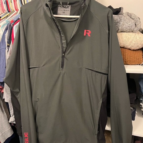 Rogue Other - Rogue Pullover